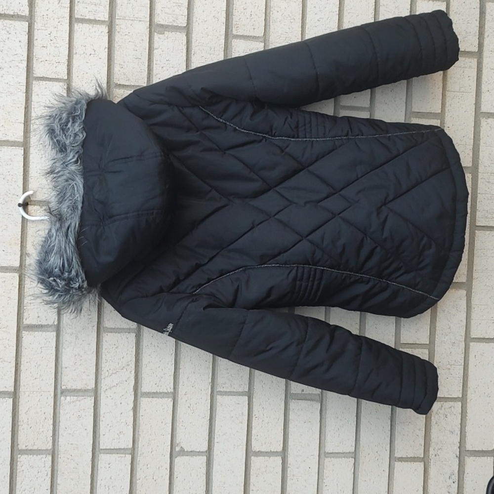 Black Coat* - Picture 9 of 11